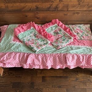 Floral Pink and Green Bedding Set
